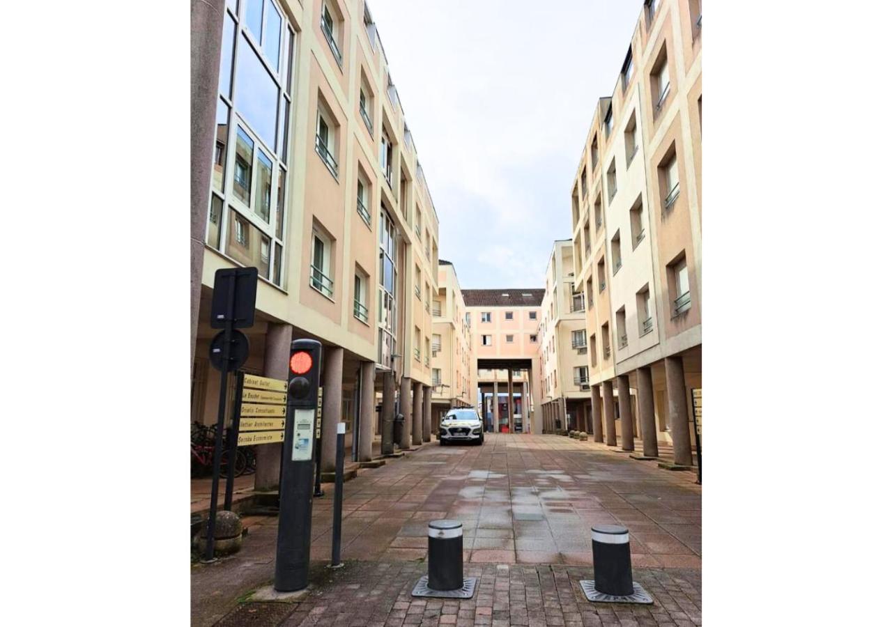 Chez Aida-Centre Ville Poitiers-La Conciergerie. المظهر الخارجي الصورة